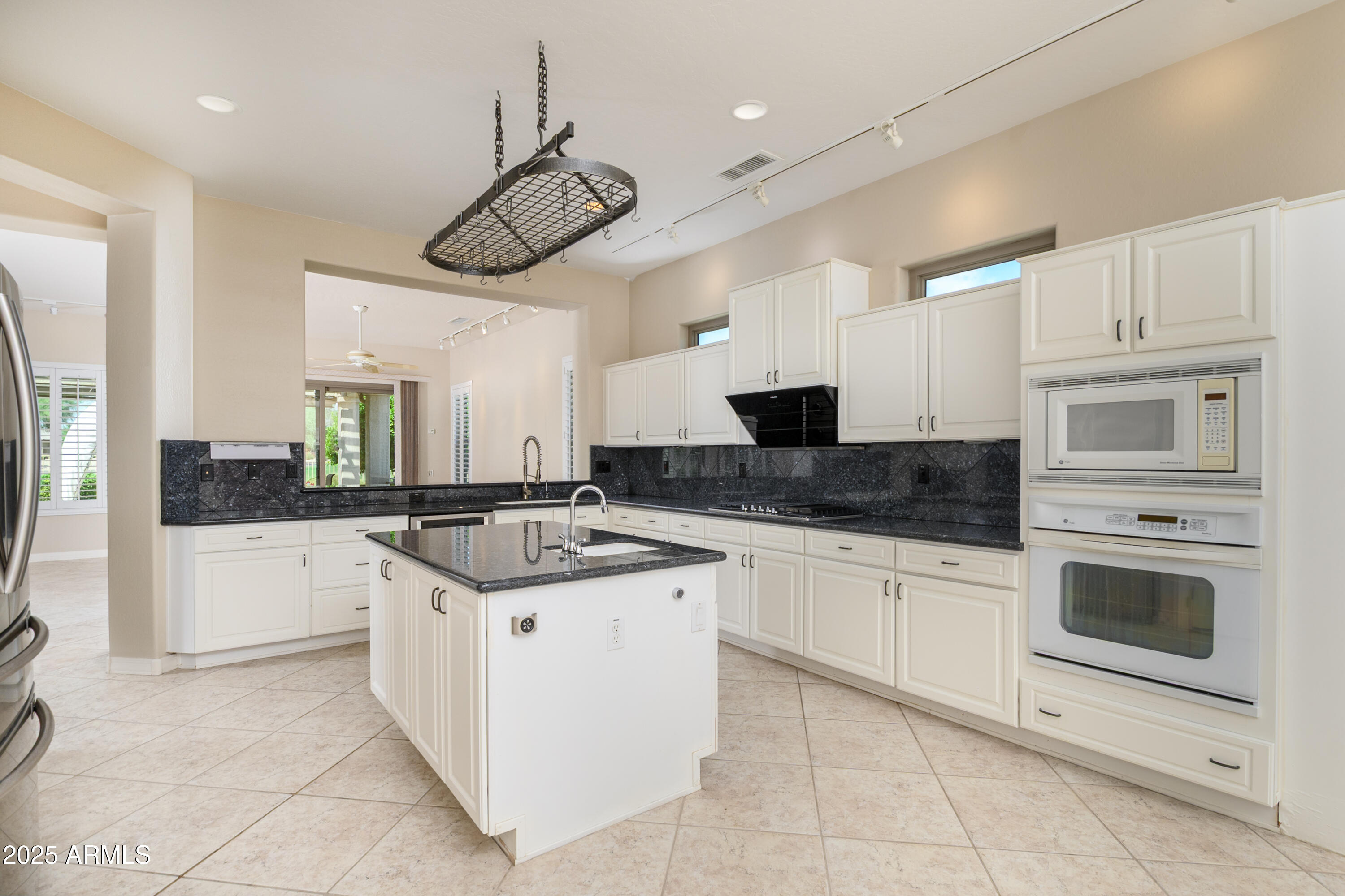 Surprise, Arizona, 85374, United States, 2 Bedrooms Bedrooms, ,Residential,For Sale,1932310