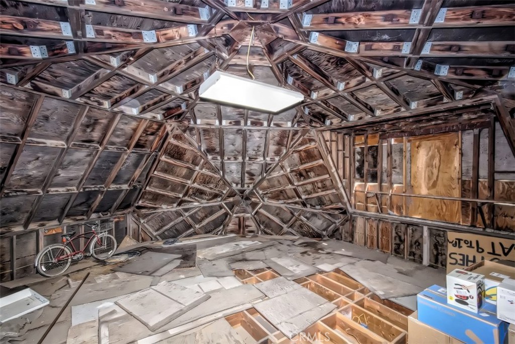 Newberry Springs, California, 92365, United States, 4 Bedrooms Bedrooms, ,6 BathroomsBathrooms,Residential,For Sale,1990195