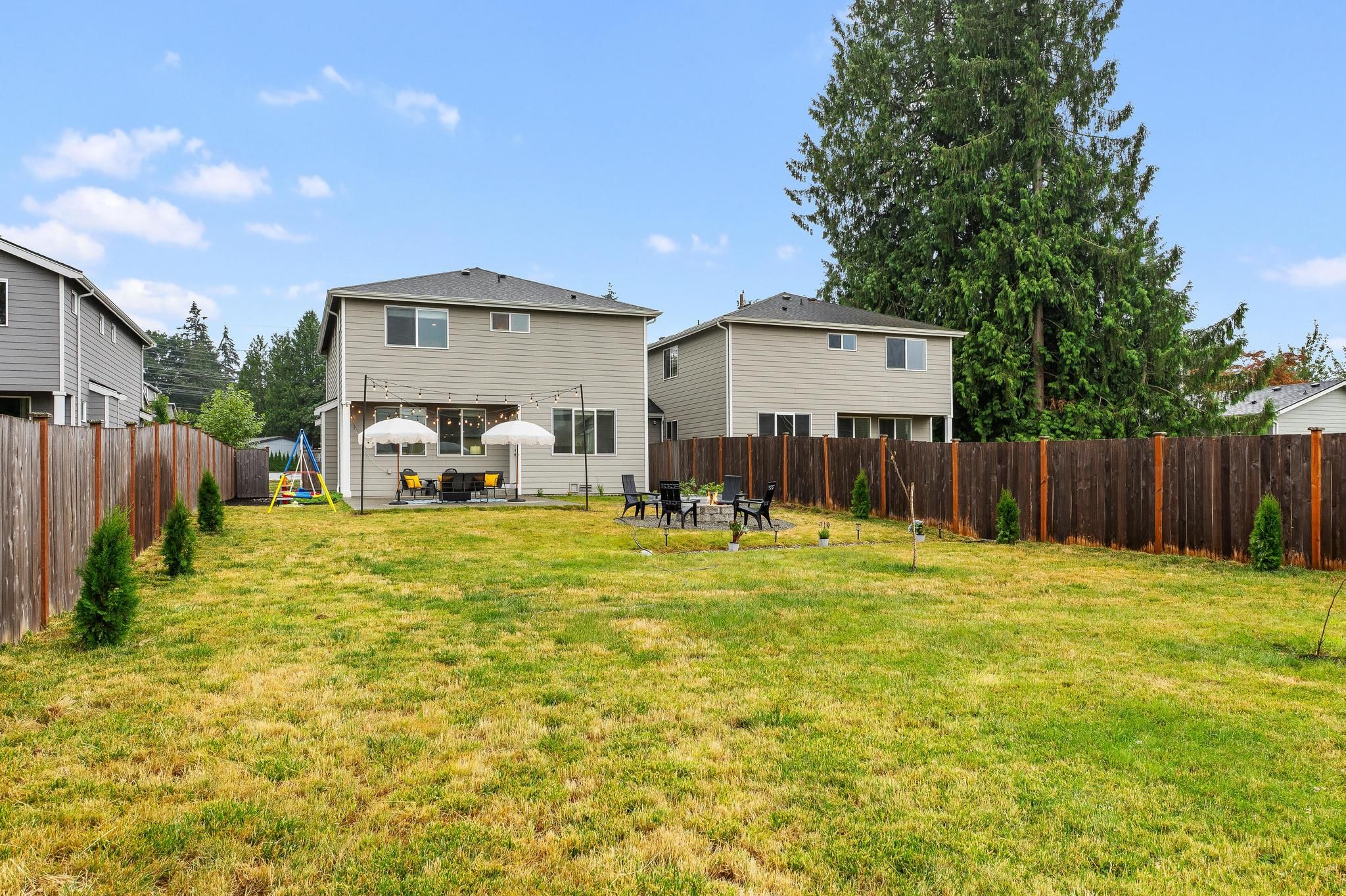  423 205th St SW, Lynnwood, WA 98036 - 物件實景