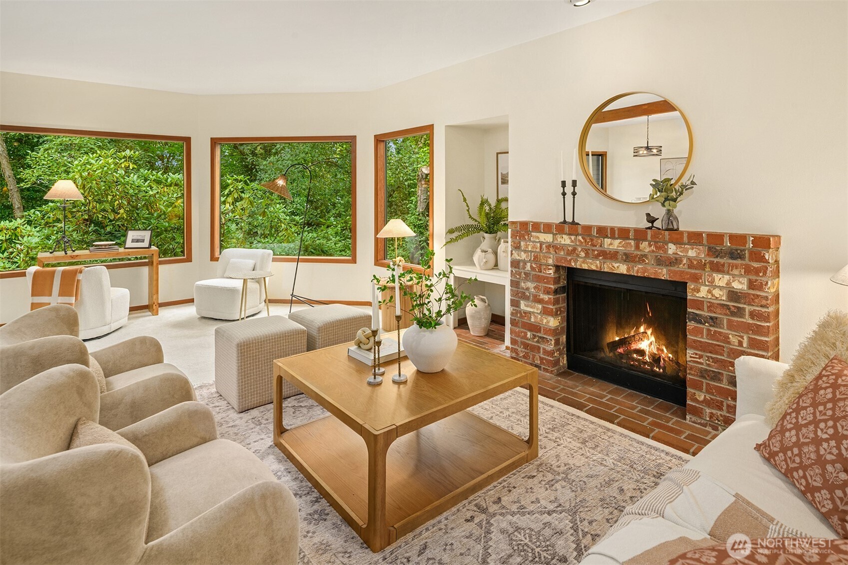 Seattle, Washington, 98109, United States, 2 Bedrooms Bedrooms, ,1 BathroomBathrooms,Residential,For Sale,1903752