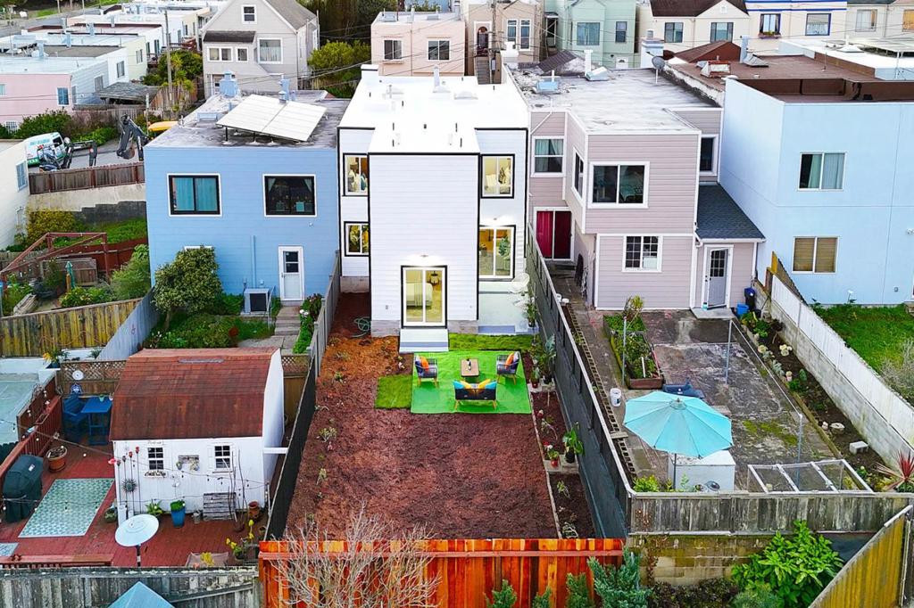 San Francisco, California, 94132, United States, 4 Bedrooms Bedrooms, ,4 BathroomsBathrooms,Residential,For Sale,2008965