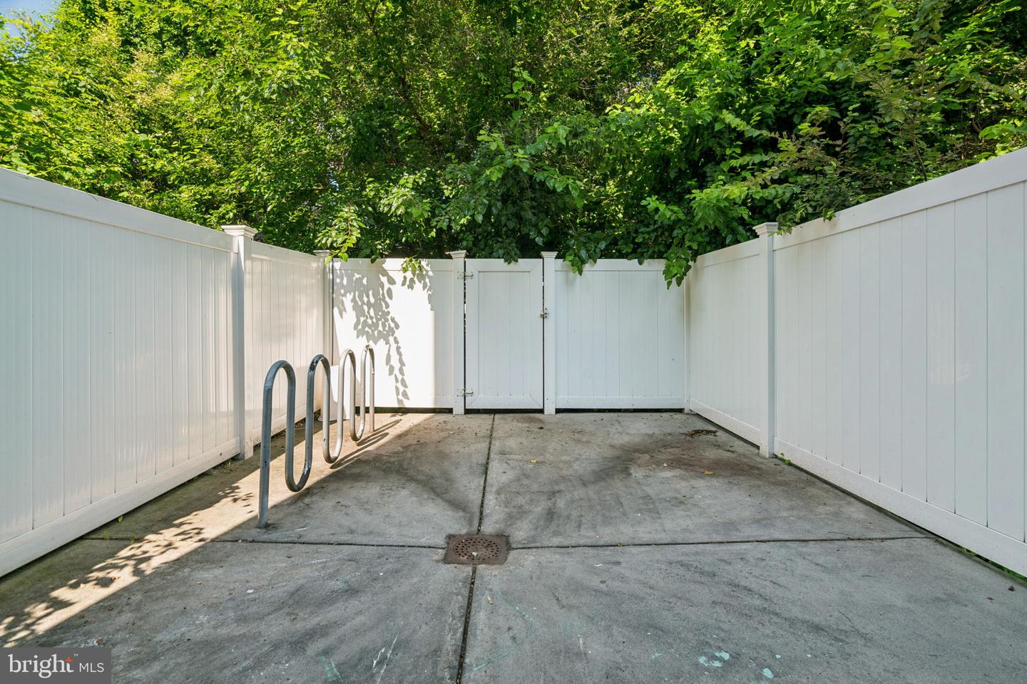 Philadelphia, Pennsylvania, 19133, United States, ,Residential,For Sale,1965543