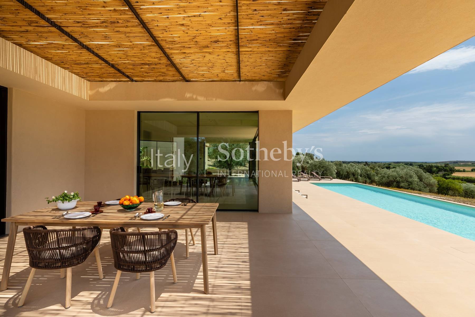  Designer villa with pool in the Noto countryside - 物件實景