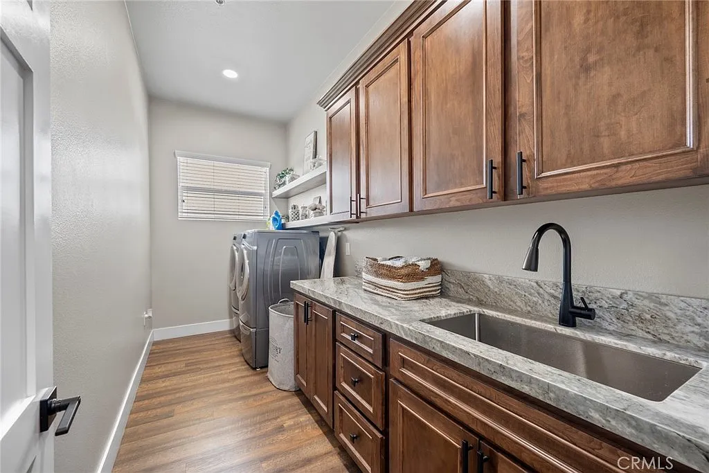 Cherry Valley, California, 92223, United States, 4 Bedrooms Bedrooms, ,3 BathroomsBathrooms,Residential,For Sale,1983713