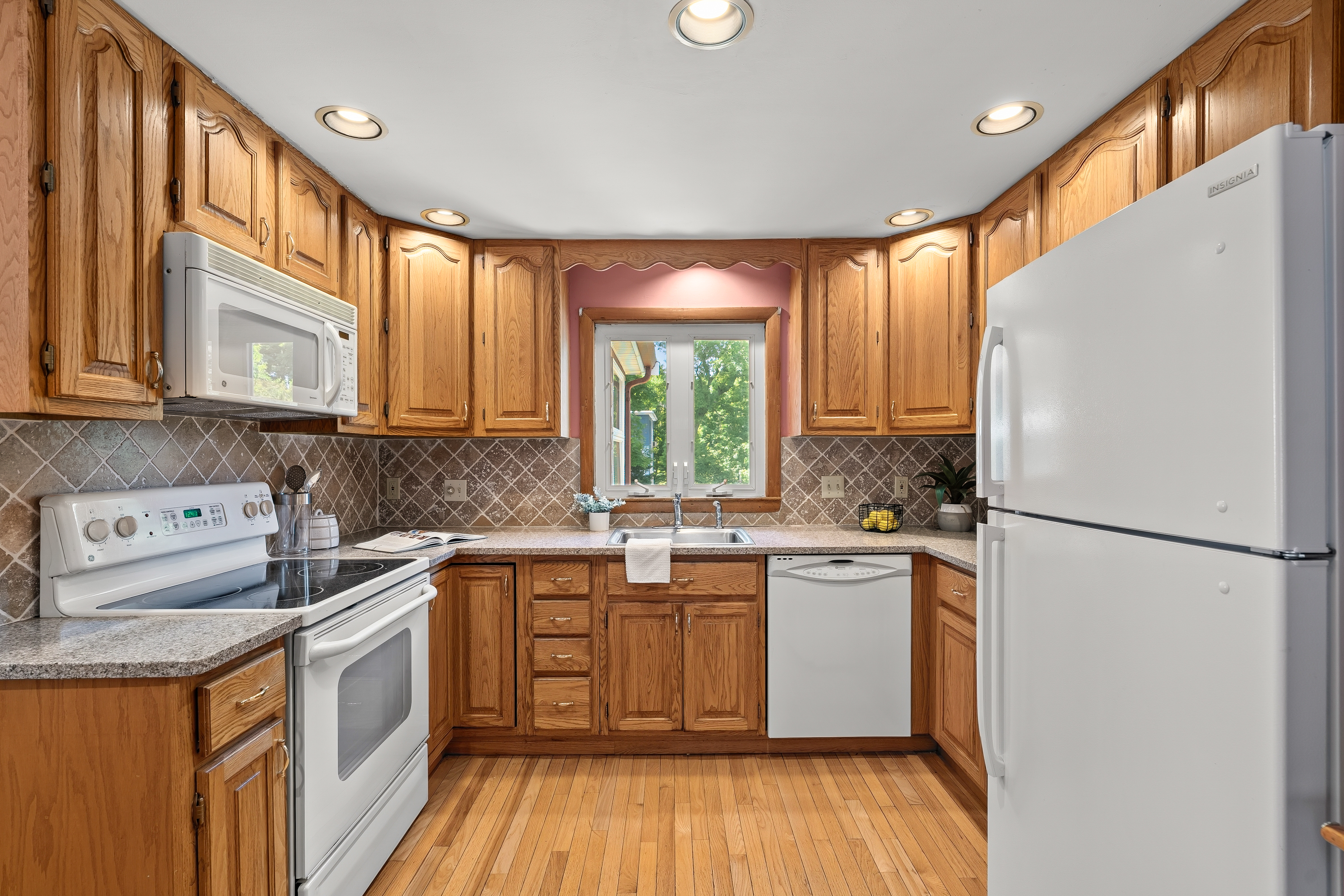  147 Oakland Avenue, Arlington, MA, 02476 - 物件實景