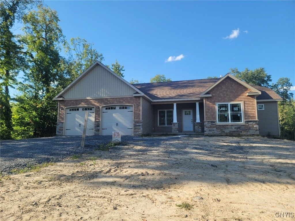 Baldwinsville, New York, 13027, United States, 3 Bedrooms Bedrooms, ,2 BathroomsBathrooms,Residential,For Sale,1786052