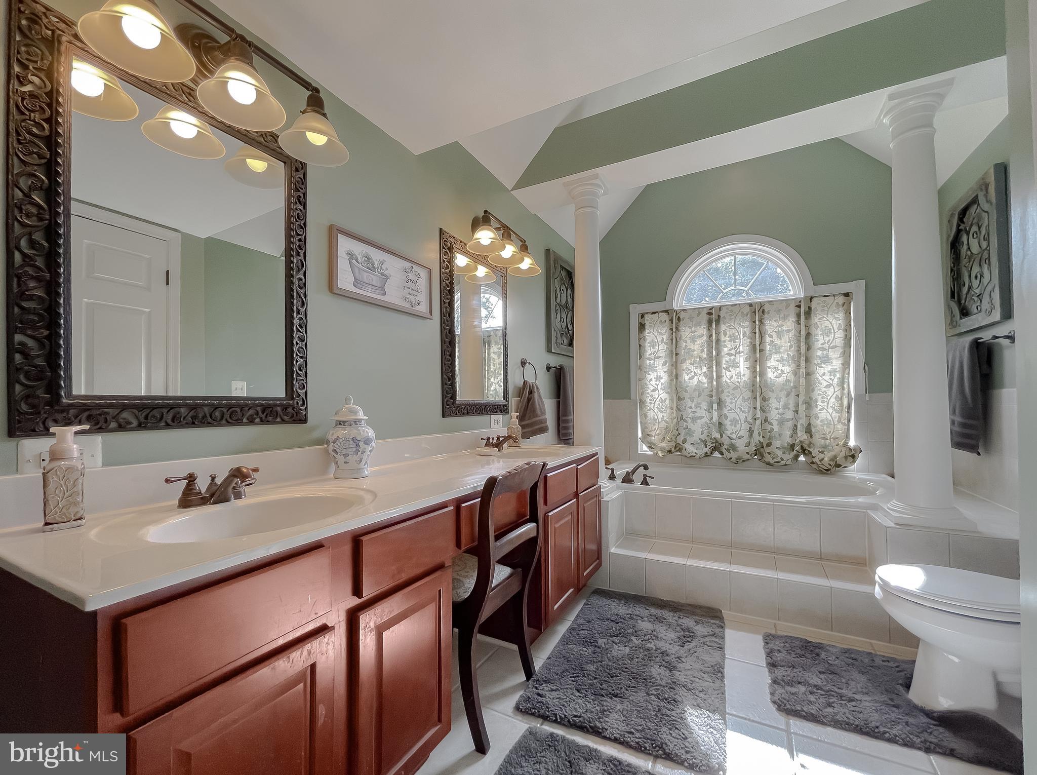 Callaway, Maryland, 20620, United States, 6 Bedrooms Bedrooms, ,5 BathroomsBathrooms,Residential,For Sale,1943056