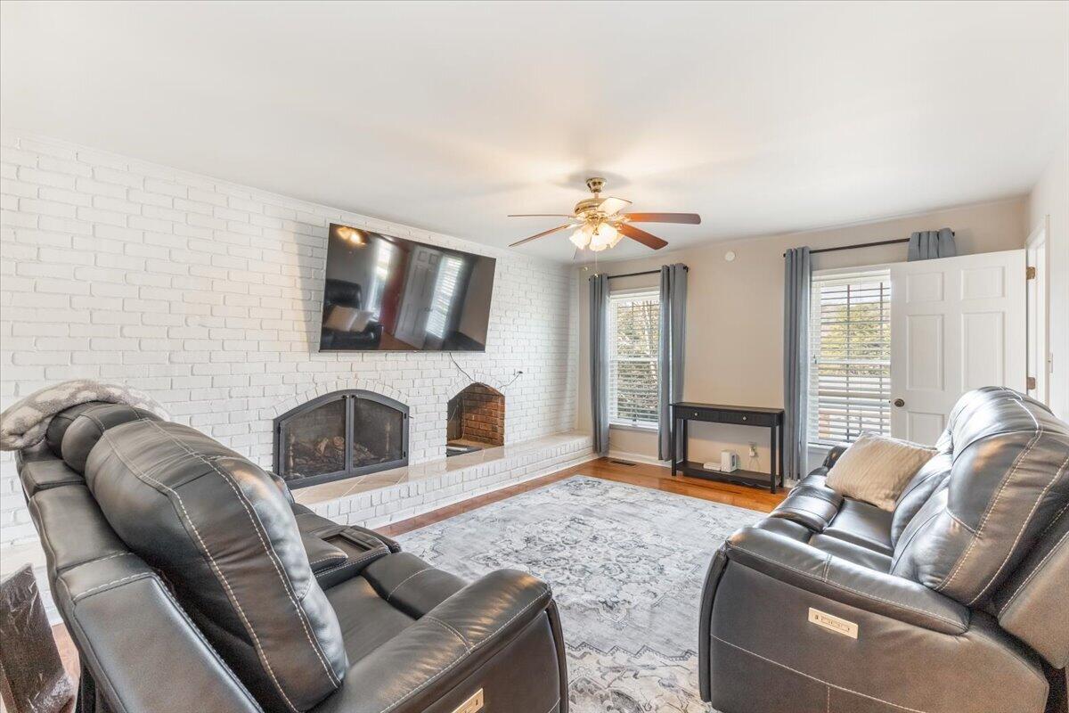 Cleveland, Tennessee, 37311, United States, 4 Bedrooms Bedrooms, ,4 BathroomsBathrooms,Residential,For Sale,1721322