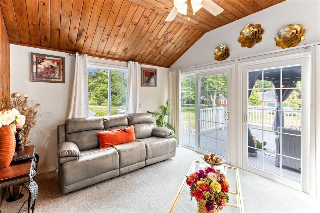 Bridgewater, Massachusetts, 02324, United States, 3 Bedrooms Bedrooms, ,2 BathroomsBathrooms,Residential,For Sale,1943085