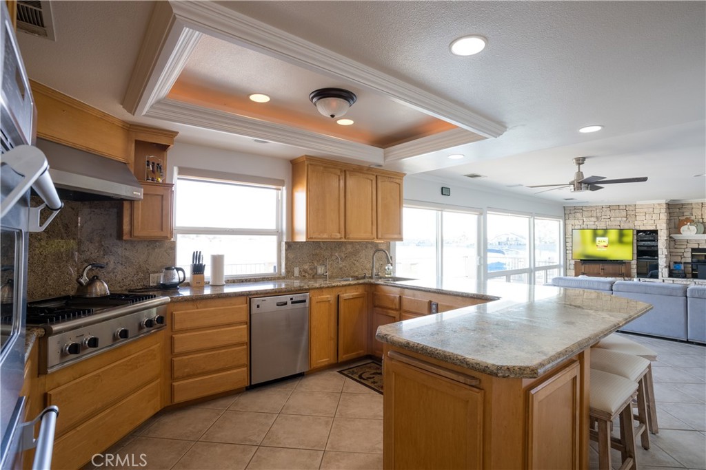 Helendale, California, 92342, United States, 4 Bedrooms Bedrooms, ,4 BathroomsBathrooms,Residential,For Sale,1991488