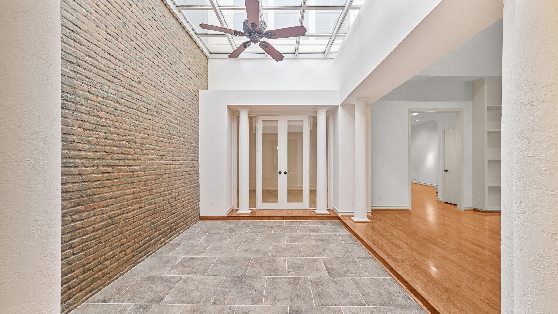 Houston, Texas, 77056, United States, 3 Bedrooms Bedrooms, ,5 BathroomsBathrooms,Residential,For Sale,1911069