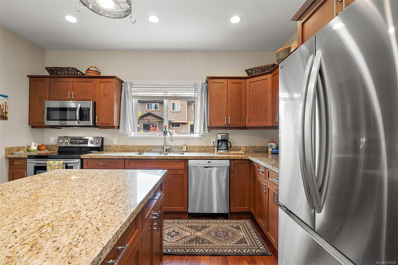 DUNCAN, British Columbia, V9L 0E1, CA, 4 Bedrooms Bedrooms, ,Residential,For Sale,1950209
