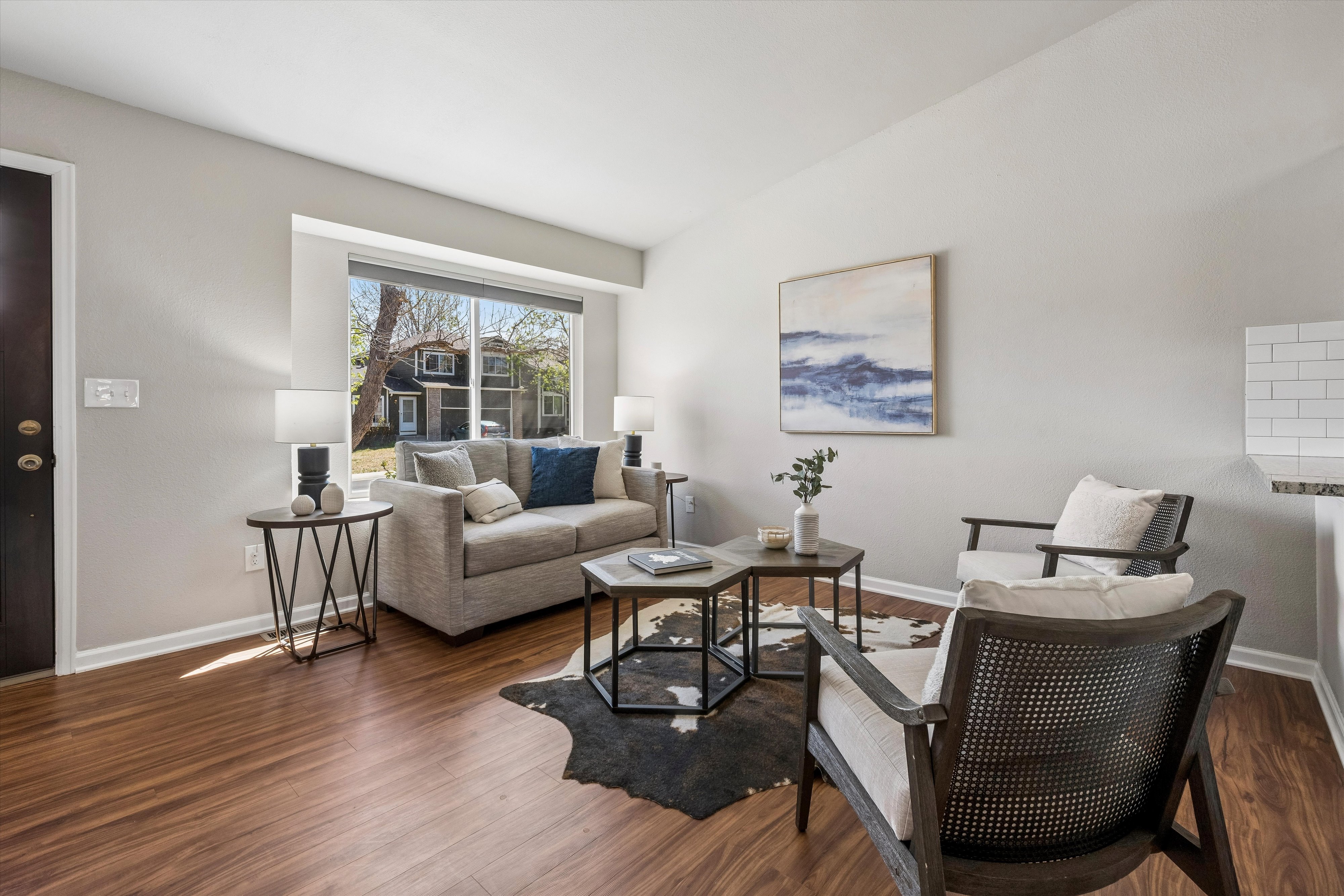  Discover effortless elegance in this stylishly updated home - 物件實景