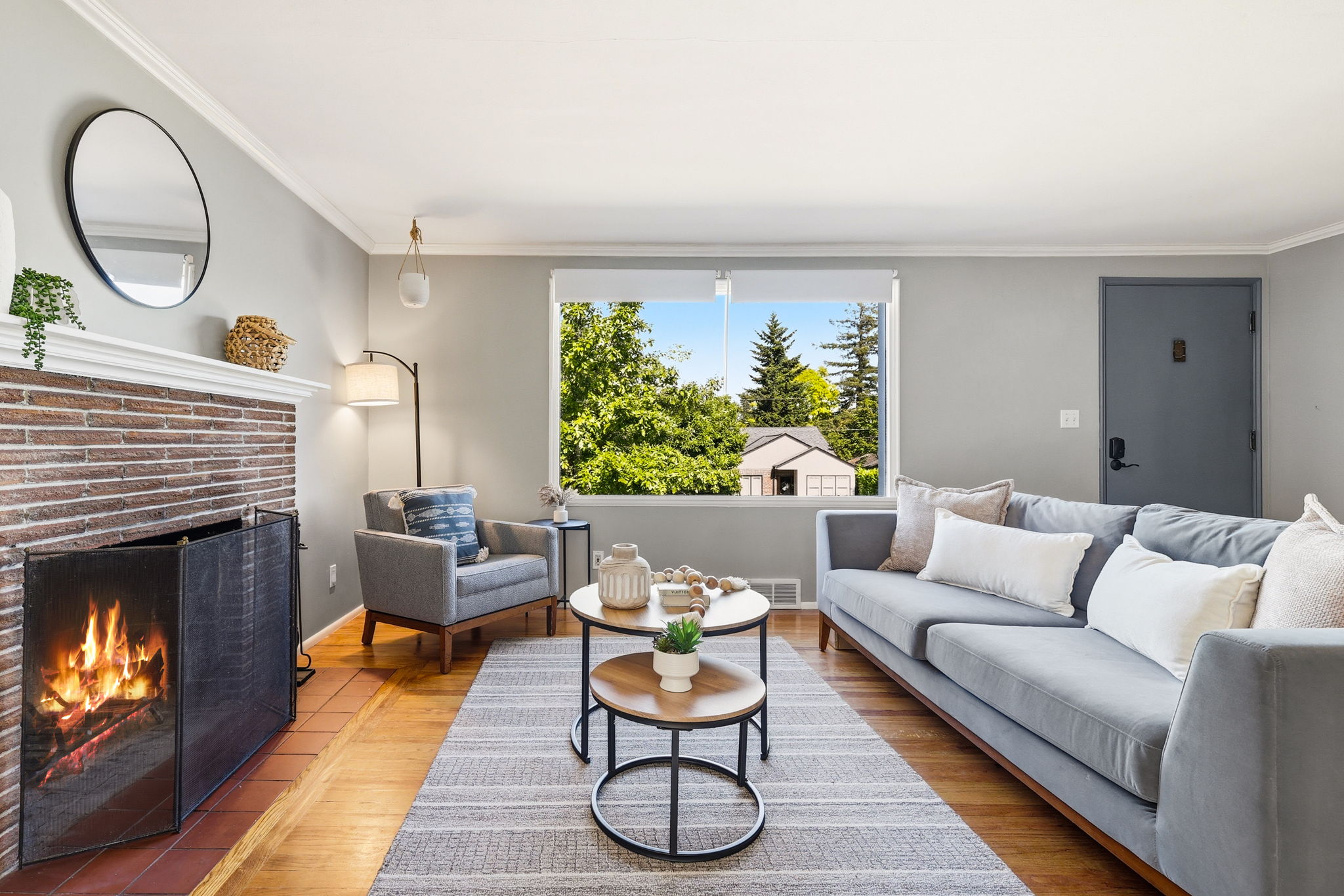  8257 Interlake Ave N, Seattle, WA 98103 - 物件實景