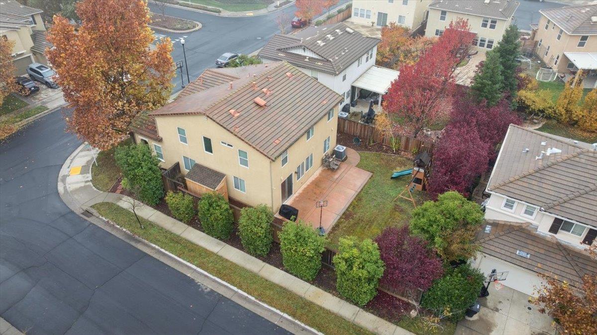 Roseville, California, 95747, United States, 5 Bedrooms Bedrooms, ,3 BathroomsBathrooms,Residential,For Sale,2005801