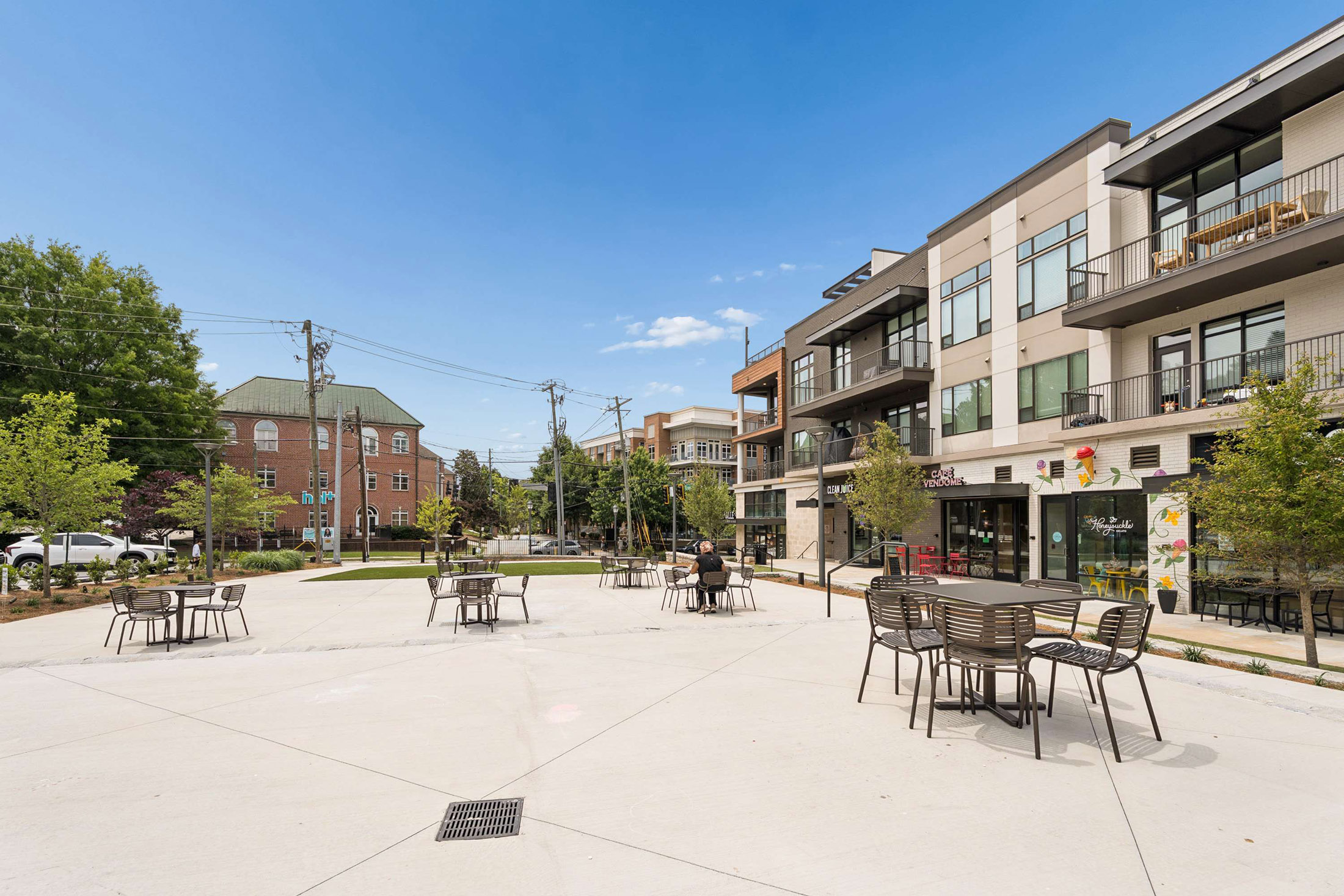  Modern Luxury Meets Total Peace in Brookhaven - 物件實景
