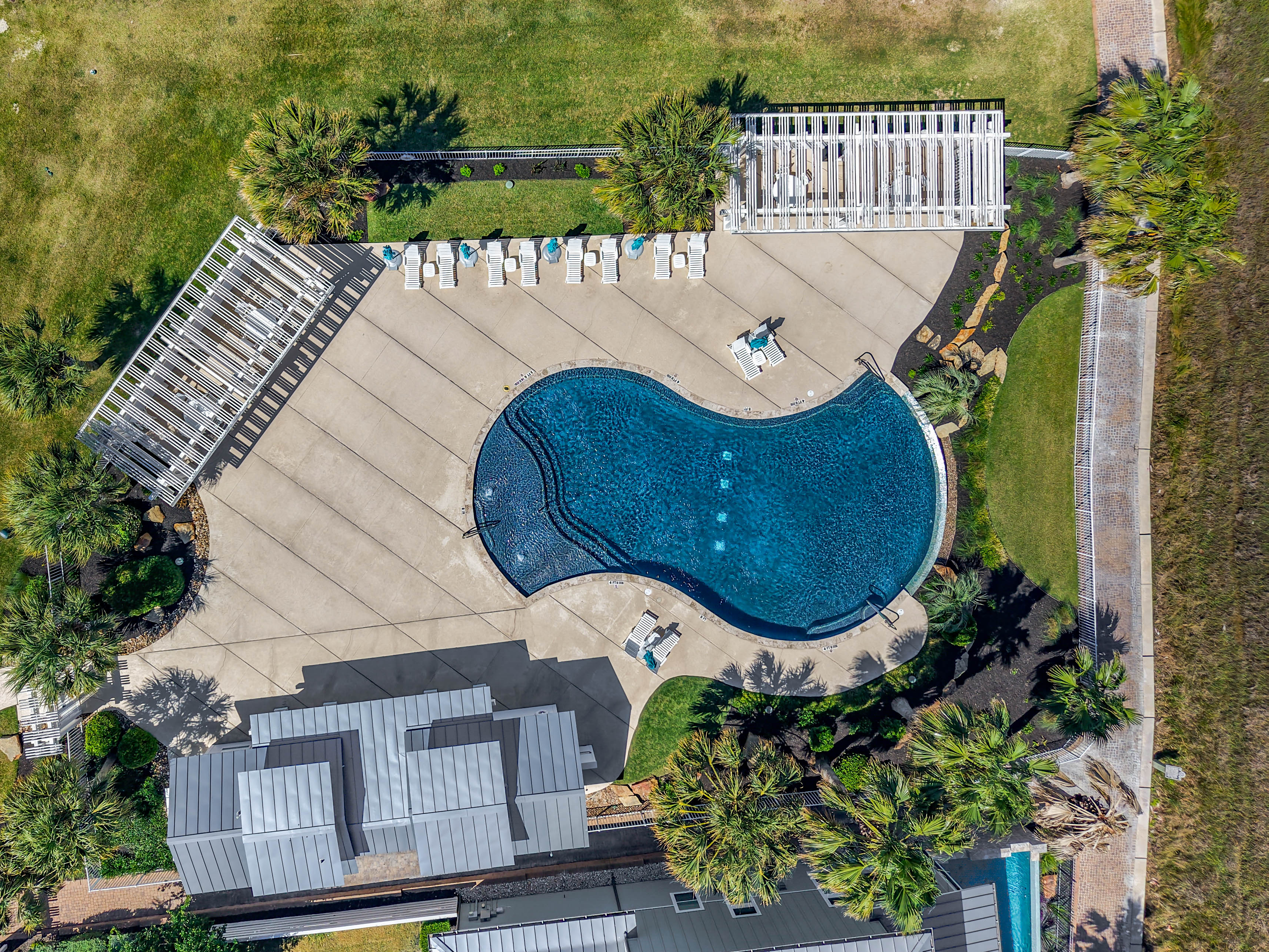  Relaxing 4BR Waterfront Condo - 物件實景