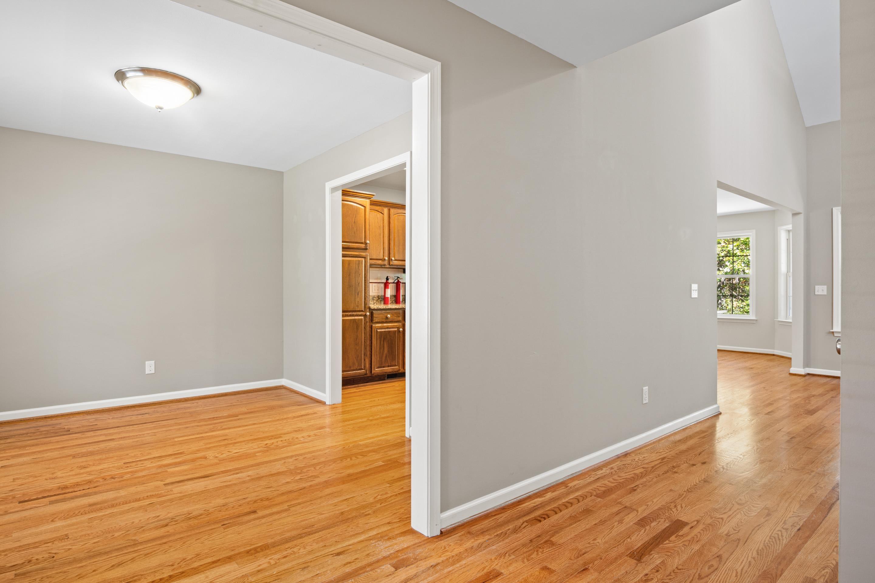 Blacksburg, Virginia, 24060, United States, 3 Bedrooms Bedrooms, ,4 BathroomsBathrooms,Residential,For Sale,1961376