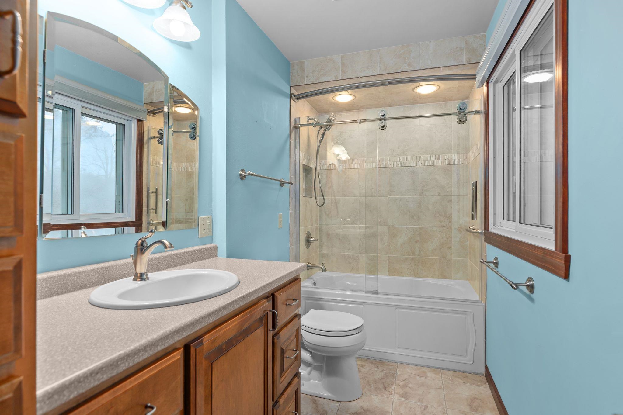 MENASHA, Wisconsin, 54942, United States, 4 Bedrooms Bedrooms, ,2 BathroomsBathrooms,Residential,For Sale,1996983