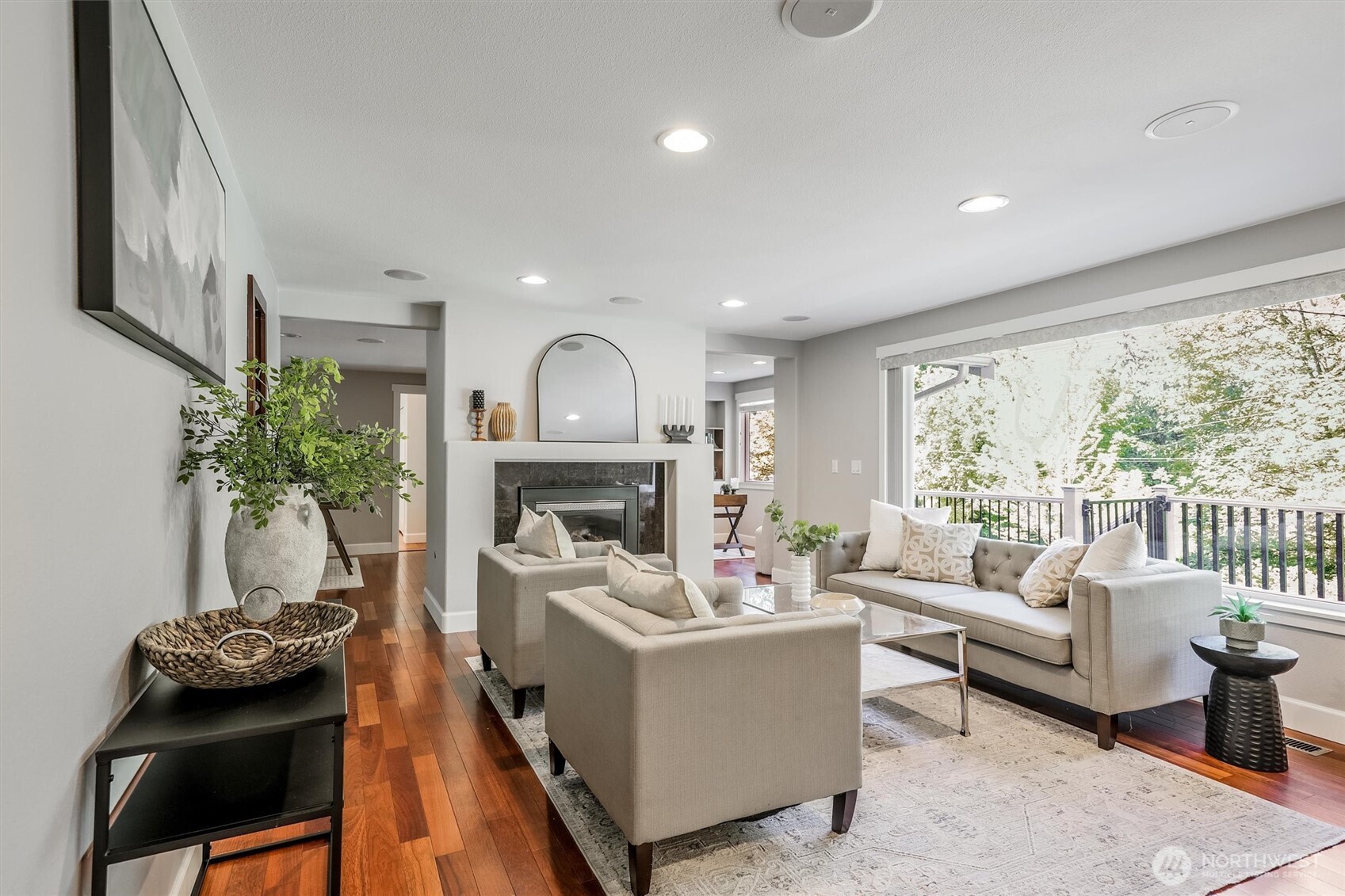 Sammamish, Washington, 98074, United States, 4 Bedrooms Bedrooms, ,1 BathroomBathrooms,Residential,For Sale,1914208