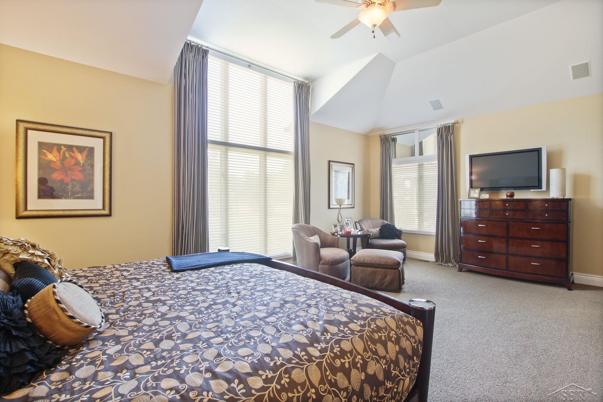 210 Golfview, Saginaw, Michigan, 48638, United States, 4 Bedrooms Bedrooms, ,6 BathroomsBathrooms,Residential,For Sale,210 Golfview,1320030