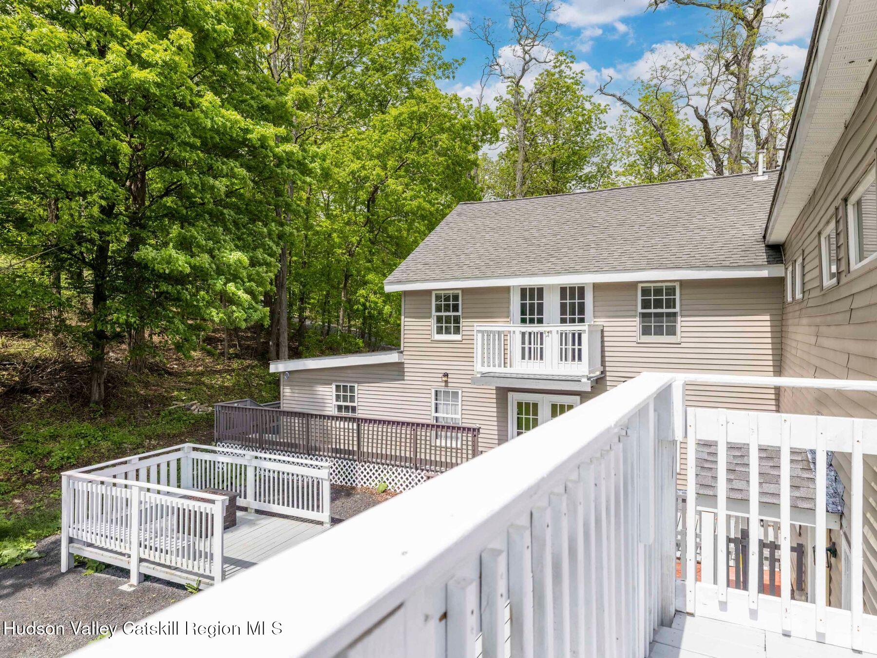 Cairo, New York, 12413, United States, 4 Bedrooms Bedrooms, ,4 BathroomsBathrooms,Residential,For Sale,1827248
