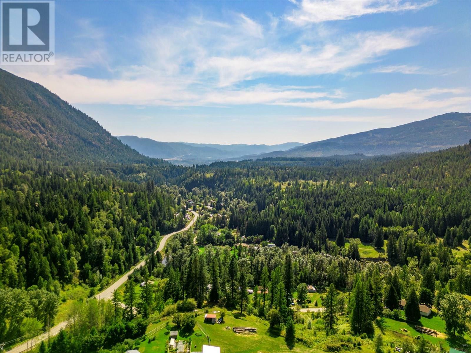 CASTLEGAR, British Columbia, V1N 4S6, CA, 4 Bedrooms Bedrooms, ,3 BathroomsBathrooms,Residential,For Sale,1859816