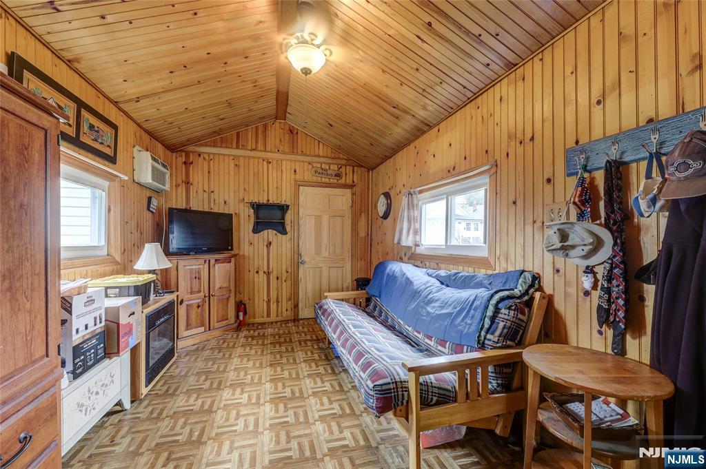 Fair Lawn, New Jersey, 07410, United States, 3 Bedrooms Bedrooms, ,3 BathroomsBathrooms,Residential,For Sale,1992145