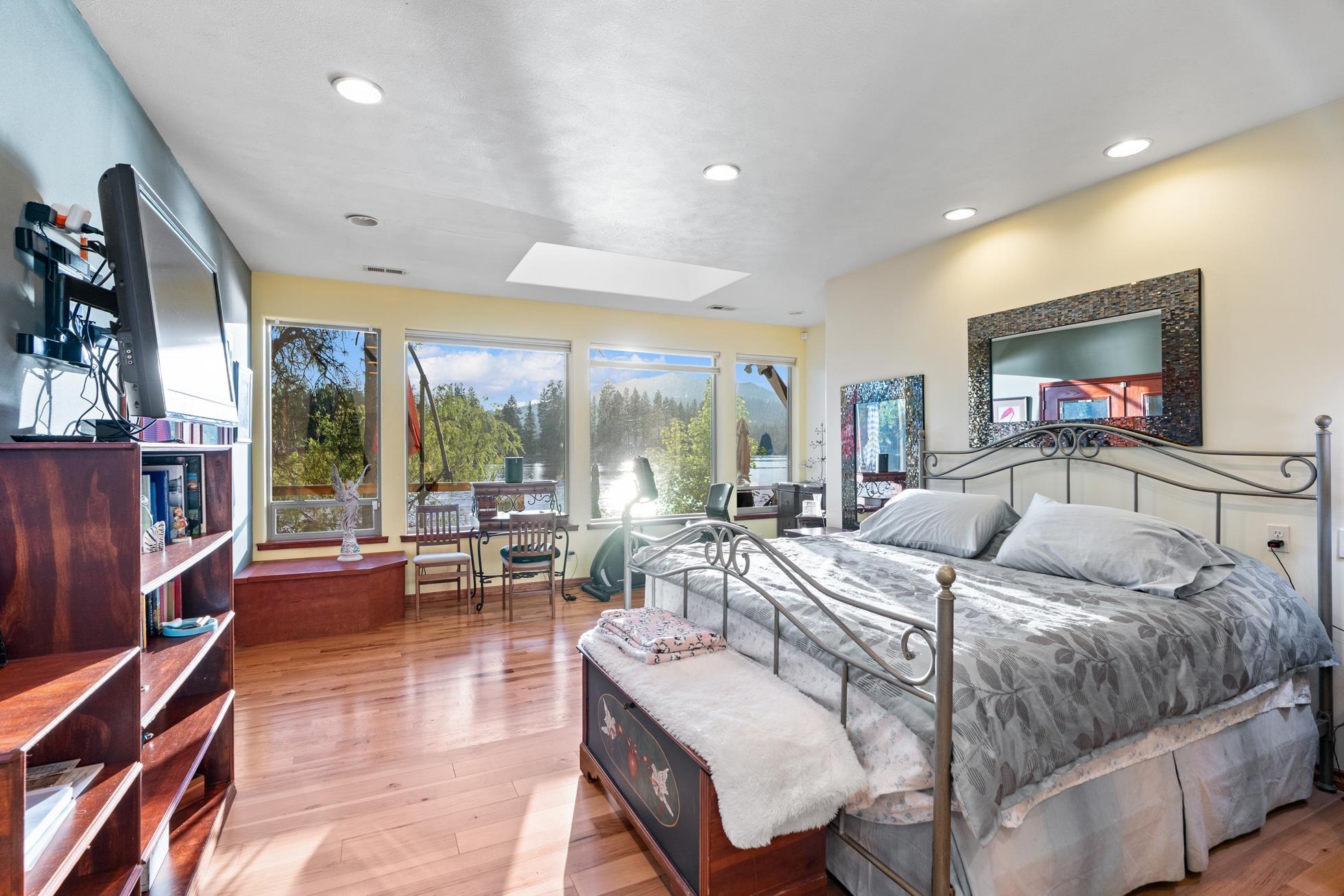 Newport, Washington, 99156, United States, 3 Bedrooms Bedrooms, ,3 BathroomsBathrooms,Residential,For Sale,1900698