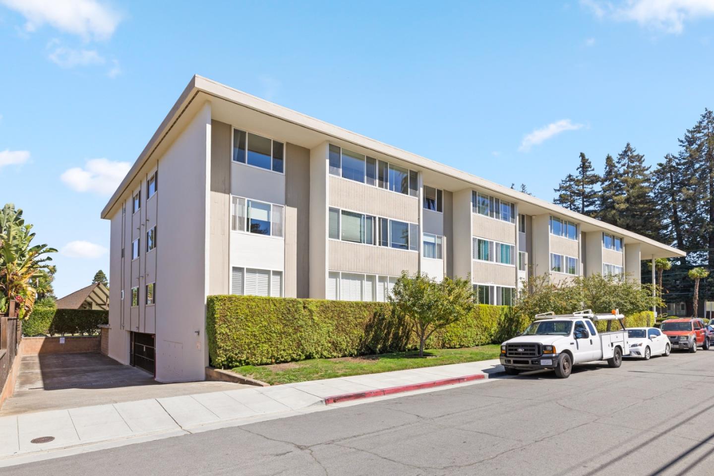 San Mateo, California, 94401, United States, 1 Bedroom Bedrooms, ,1 BathroomBathrooms,Residential,For Sale,1951170