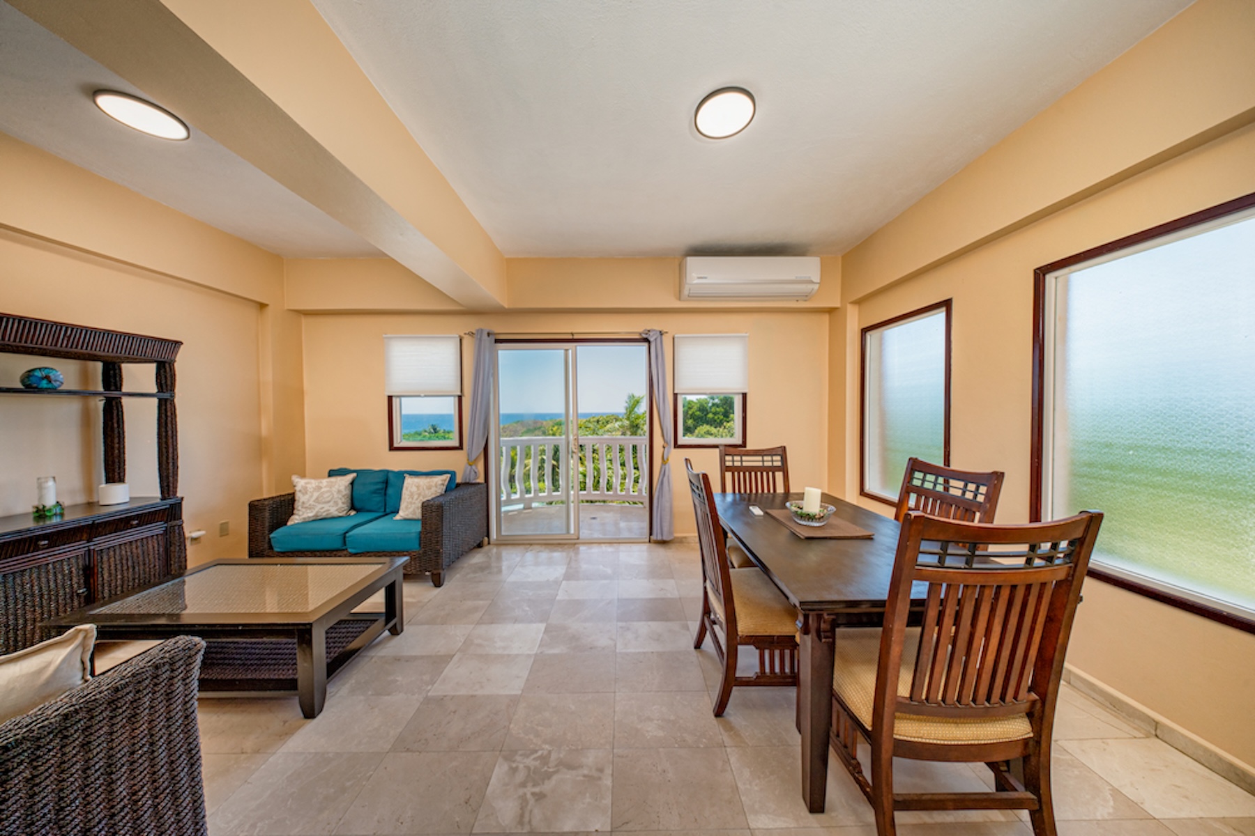  Move-in-Ready 2B Condo with Stunning Ocean Views, Brick Bay - 物件實景