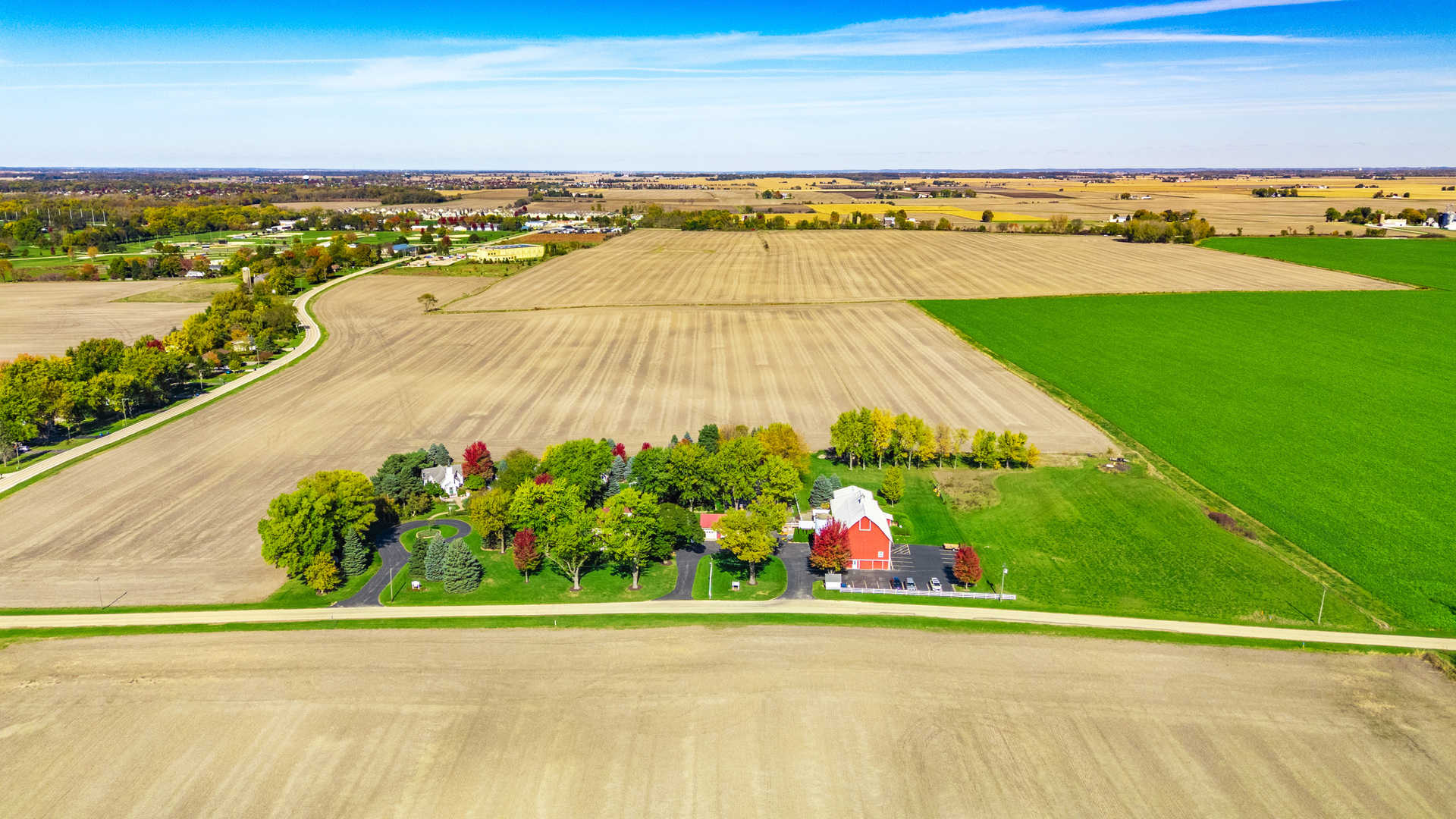 Sycamore, Illinois, 60178, United States, 4 Bedrooms Bedrooms, ,5 BathroomsBathrooms,Residential,For Sale,2001773