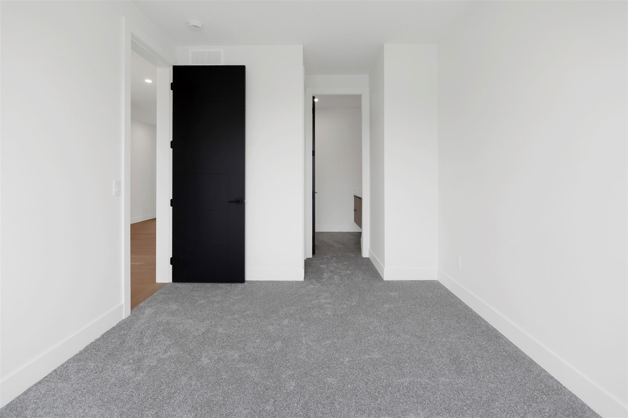 KELOWNA, British Columbia, V1W 0C4, CA, 5 Bedrooms Bedrooms, ,4 BathroomsBathrooms,Residential,For Sale,1960562