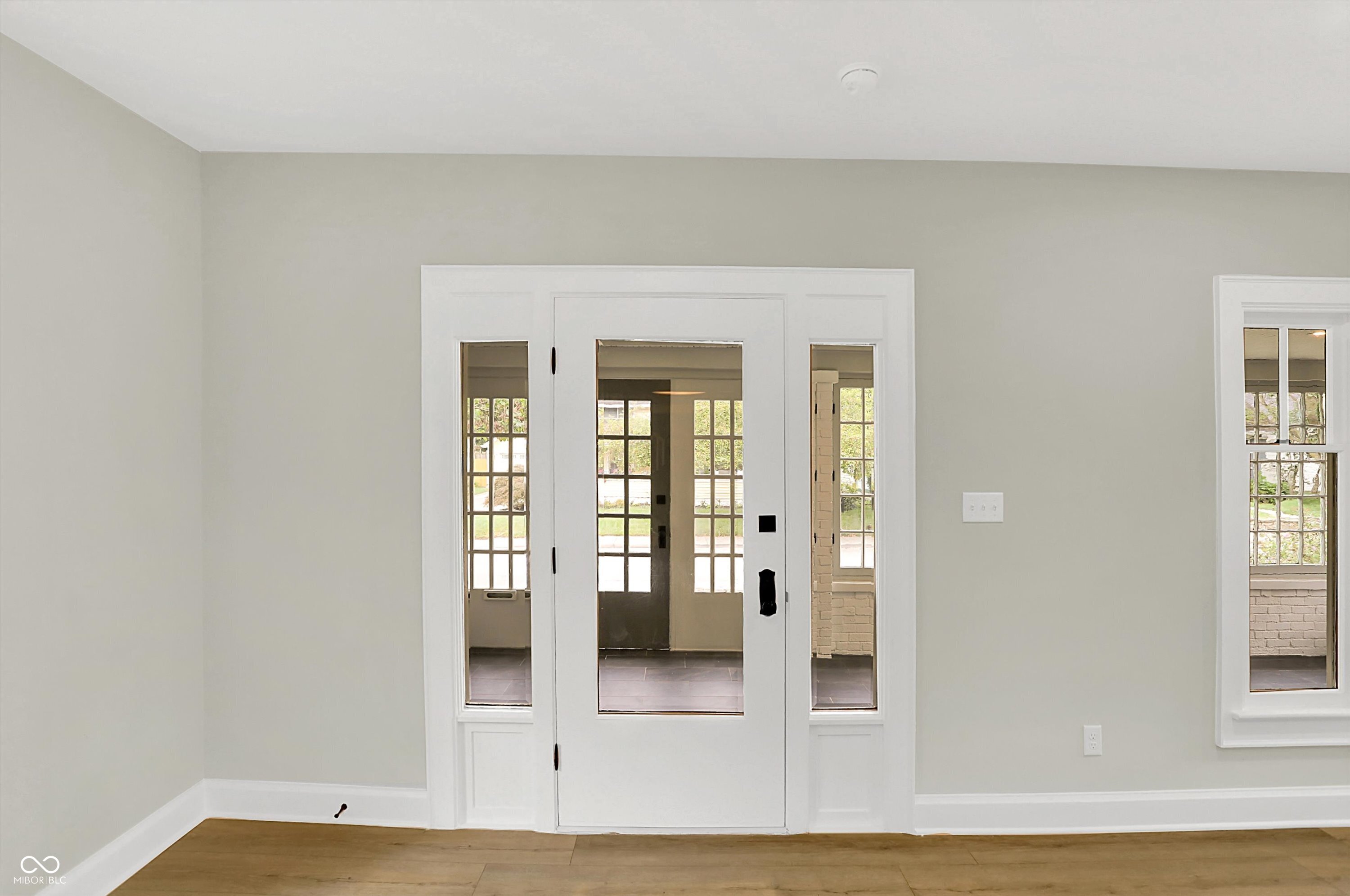 Indianapolis, Indiana, 46205, United States, 3 Bedrooms Bedrooms, ,3 BathroomsBathrooms,Residential,For Sale,1982816