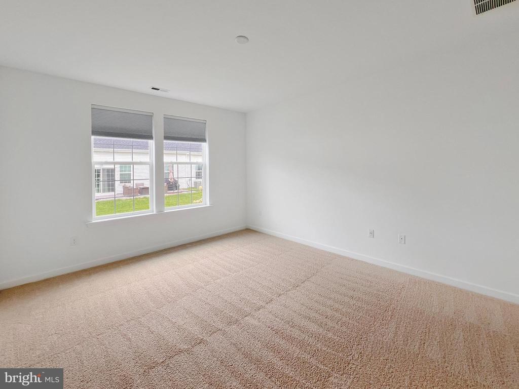 New Egypt, New Jersey, 08533, United States, 3 Bedrooms Bedrooms, ,3 BathroomsBathrooms,Residential,For Sale,1909198