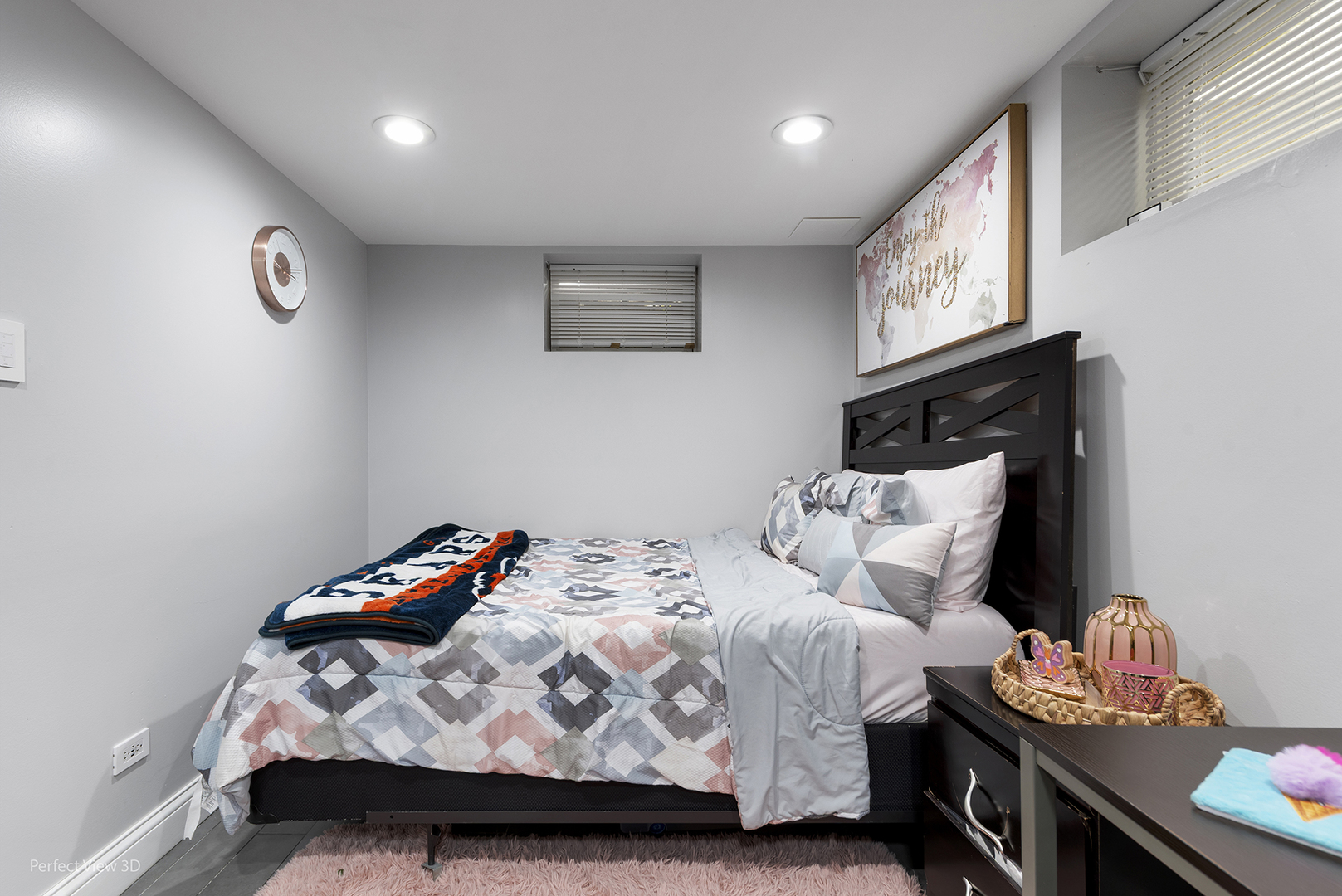 Morton Grove, Illinois, 60053, United States, 4 Bedrooms Bedrooms, ,2 BathroomsBathrooms,Residential,For Sale,2000642