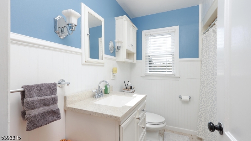 East Amwell Twp., New Jersey, 08551, United States, 4 Bedrooms Bedrooms, ,2 BathroomsBathrooms,Residential,For Sale,1970218