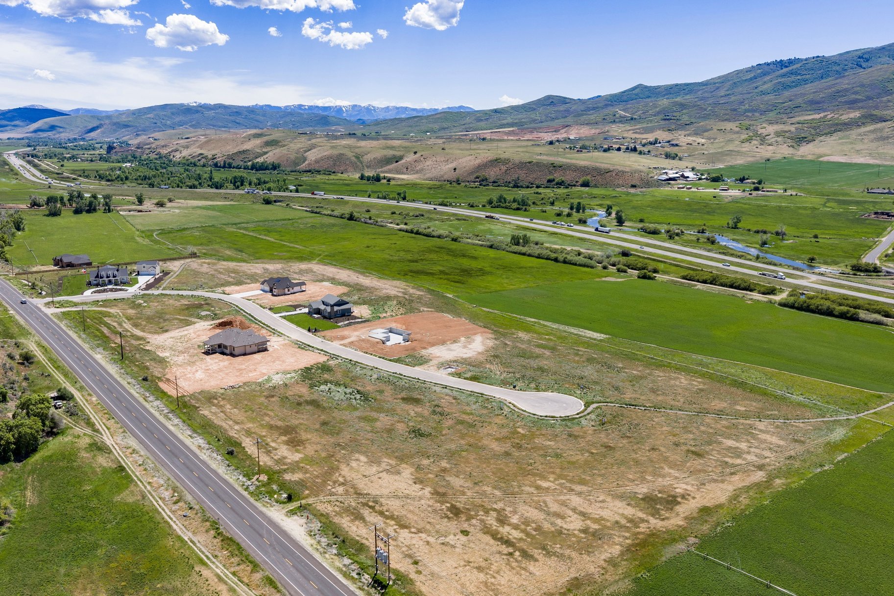  New Construction in Countryside Estates - 物件實景