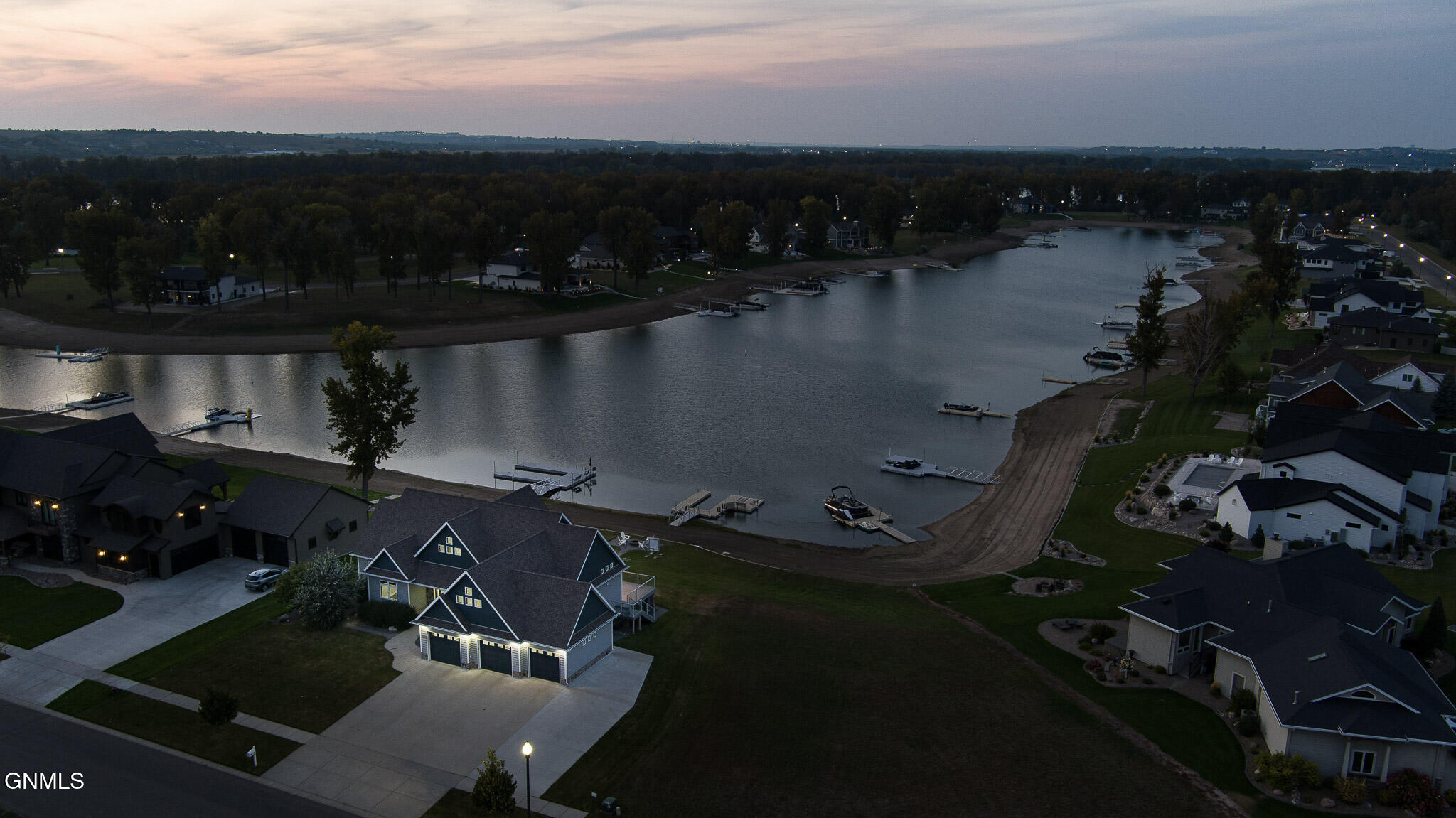 Bismarck, North Dakota, 58504, United States, 6 Bedrooms Bedrooms, ,4 BathroomsBathrooms,Residential,For Sale,1982102