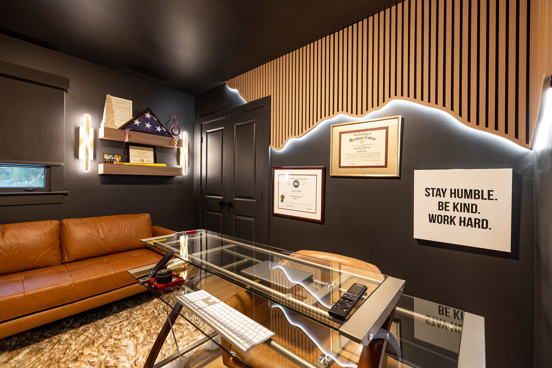  Beautifully Reimagined Mid-century Masterpiece Nestled in the Heart of Vinings - 物件實景