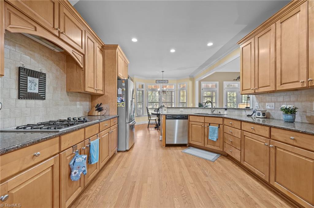 Kernersville, North Carolina, 27284, United States, 4 Bedrooms Bedrooms, ,3 BathroomsBathrooms,Residential,For Sale,1890239