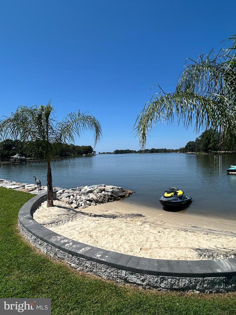 Queenstown, Maryland, 21658, United States, 5 Bedrooms Bedrooms, ,5 BathroomsBathrooms,Residential,For Sale,1907636