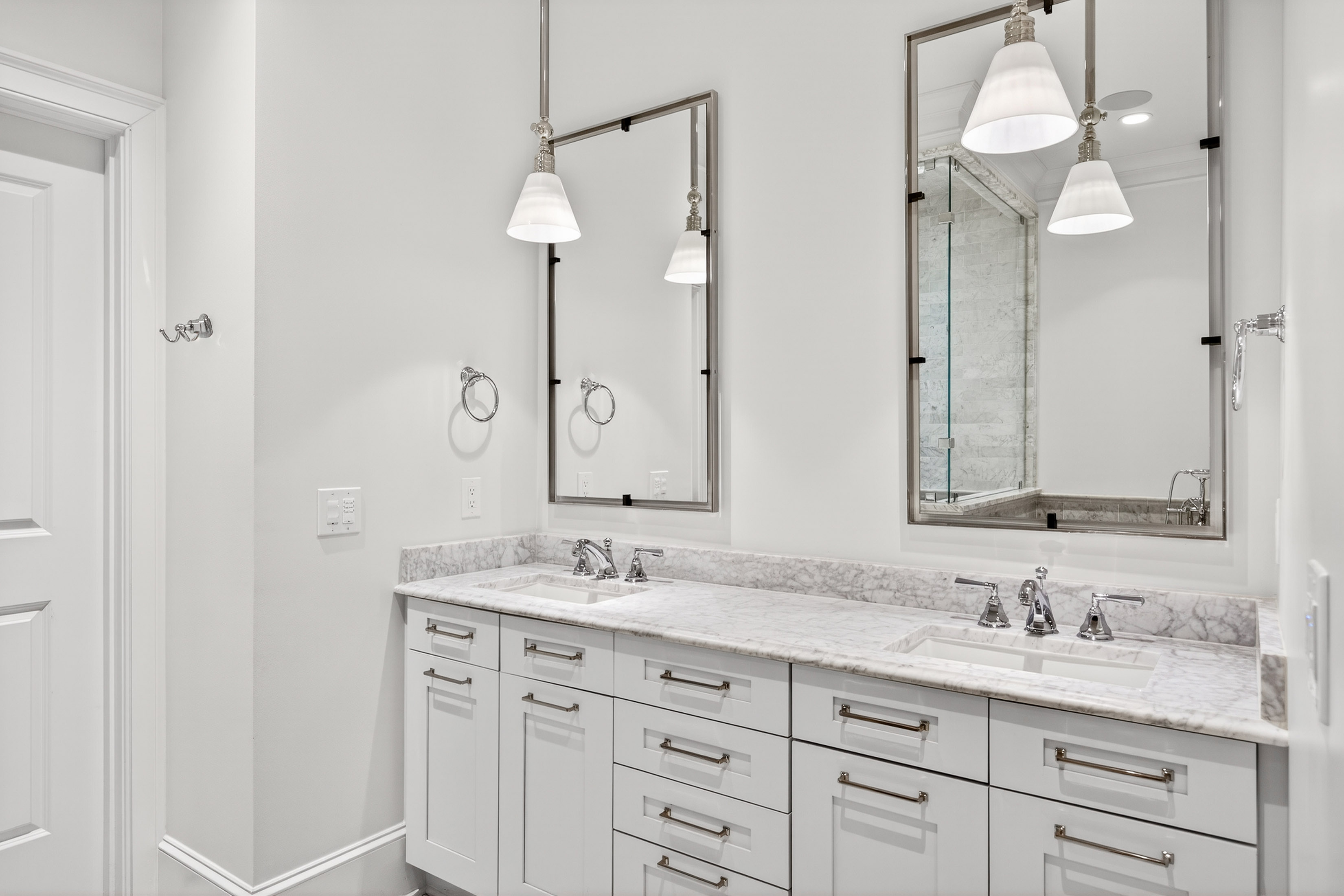  Beautifully Renovated Four-story Townhome in the Heart of Buckhead - 物件實景
