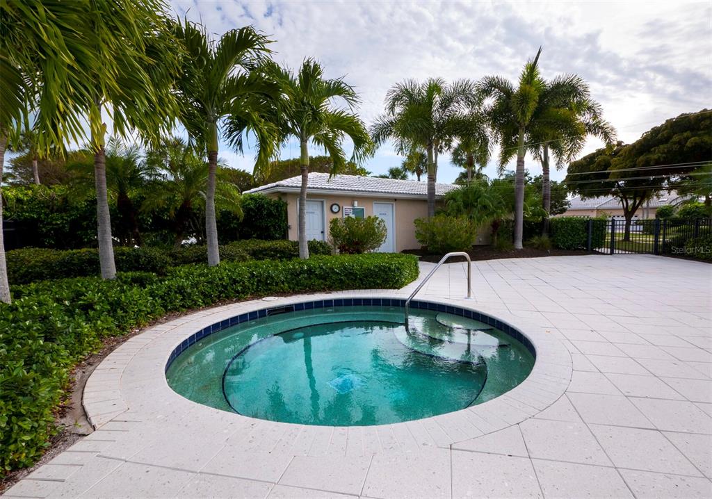 Longboat Key, Florida, 34228, United States, 3 Bedrooms Bedrooms, ,4 BathroomsBathrooms,Residential,For Sale,1988041