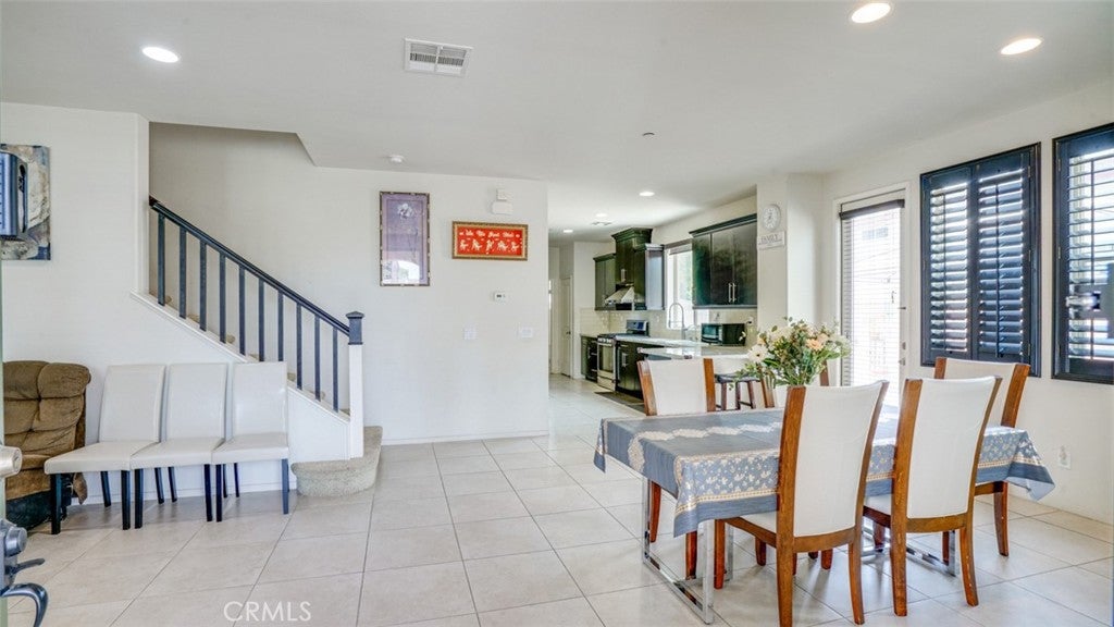 Santa Ana, California, 92703, United States, 4 Bedrooms Bedrooms, ,3 BathroomsBathrooms,Residential,For Sale,1793087