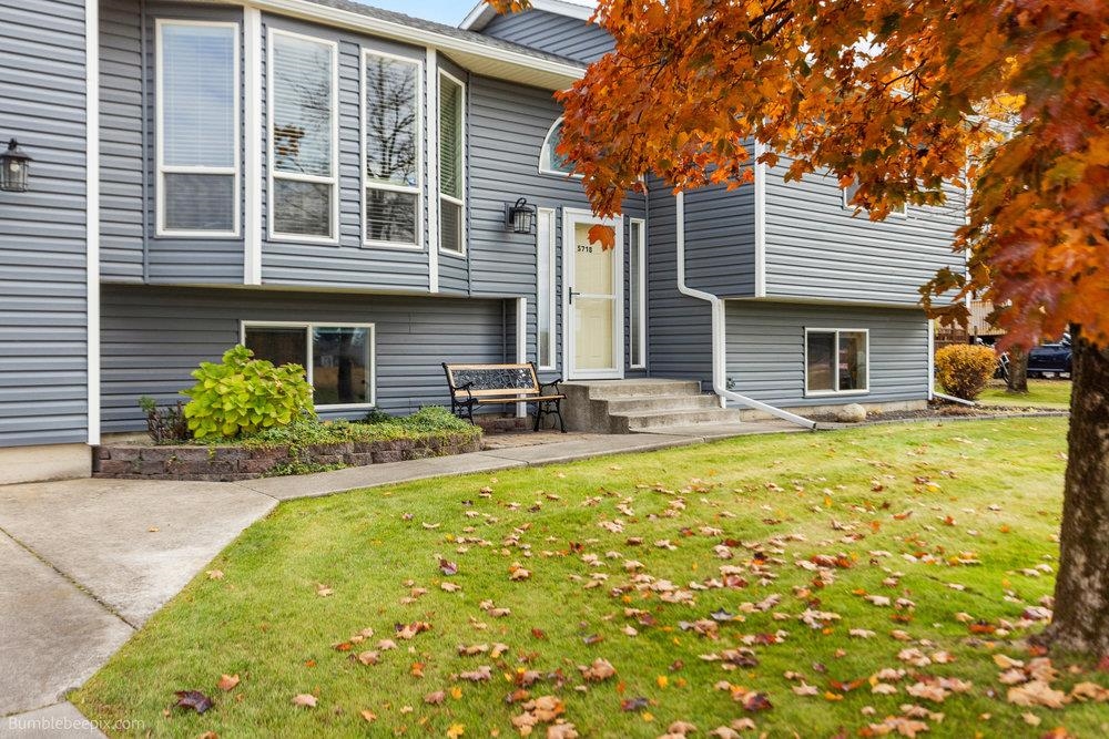 Newman Lake, Washington, 99025, United States, 4 Bedrooms Bedrooms, ,2 BathroomsBathrooms,Residential,For Sale,1987329