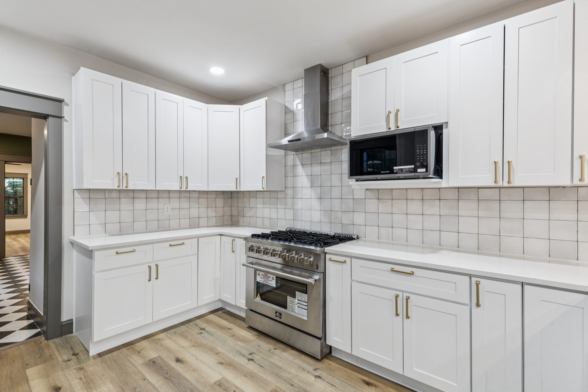Dallas, Texas, 75208, United States, 3 Bedrooms Bedrooms, ,3 BathroomsBathrooms,Residential,For Sale,1926377
