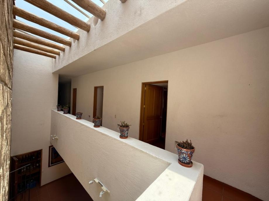 Cuernavaca, Morelos, 62300, Mexico, 6 Bedrooms Bedrooms, ,8 BathroomsBathrooms,Residential,For Sale,1806153