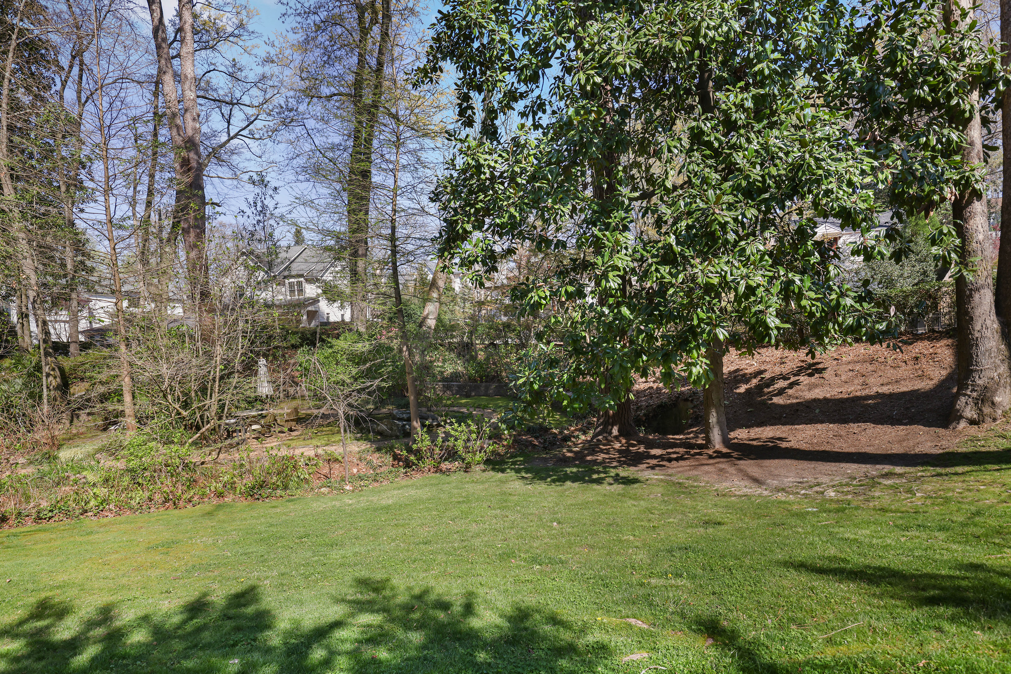  Versatile 0.72+/- Acres in the Heart of Piedmont Heights - 物件實景