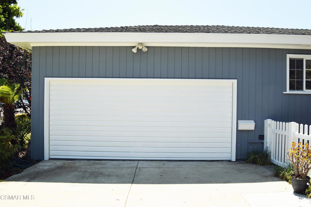 Los Angeles, California, 90034, United States, 5 Bedrooms Bedrooms, ,3 BathroomsBathrooms,Residential,For Sale,1905897